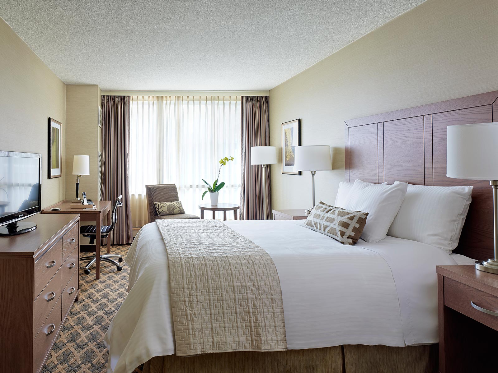 Queen Bed, Chelsea Room, Double Rooms, Chelsea Hotel, Toronto