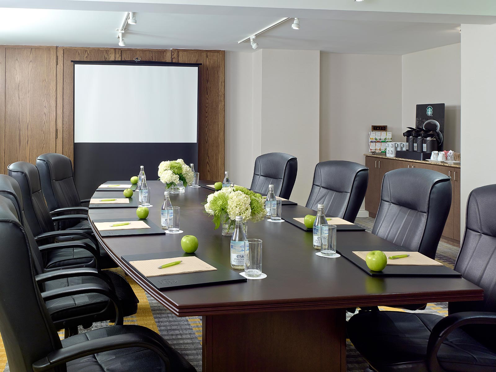 Meeting & Conference, Newton room, Event Spaces And Venues in Chelsea Hotel, Toronto